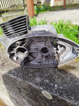 Díly motor jawa 250/353 - 6