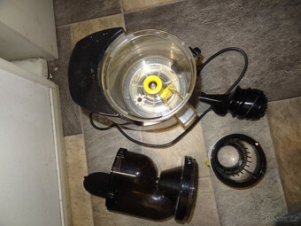 Odšťavňovač BioChef Atlas Whole Juicer - 6