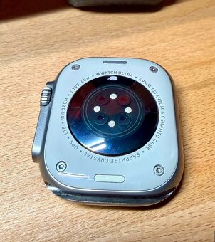 Apple Watch Ultra 1. generace - 6