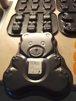 Prodám zvířátkové formy na pečení - 6