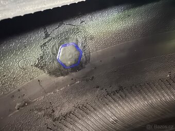 275/45 r20 - 6