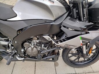 Aprilia Tuono 125 - 6