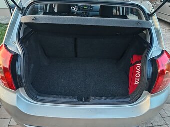 Toyota Corolla - 6