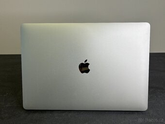 MacBook Pro 15'' 2018 / i7 / 16GB / 512GB SSD - DPH - 6