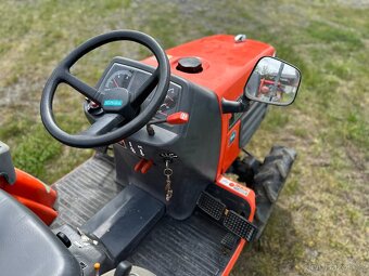 Malotraktor Kubota B72 s rotavatorem - 6