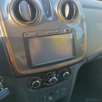 Dacia Sandero,metalíza,2018, 40 027 km, dobrý stav - 6