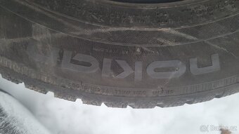 Zimní pneu Nokian 215/65 R16 - 6