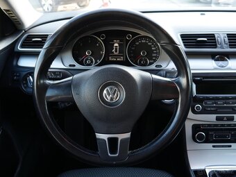 Volkswagen Passat 1.6 TDi , 77 kW nafta, 2011 - 6