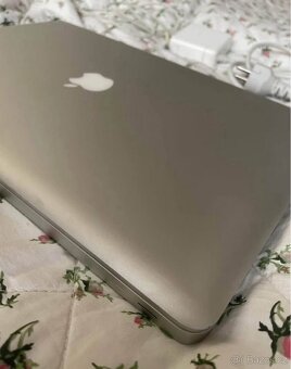 MacBook Pro 17" 2010 i7 / 16GB - 6