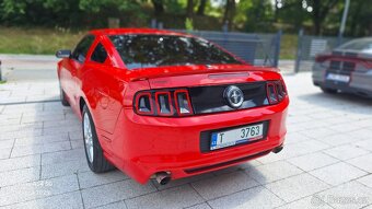 FORD MUSTANG 3.7 PREMIUM 2013 - 6