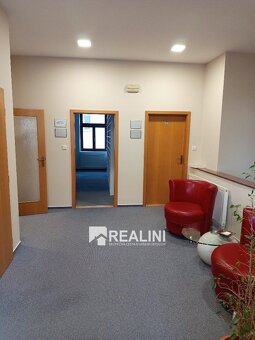 Pronájem kanceláře o výměře 18,15 m² v centru Karviná - Fryš - 6