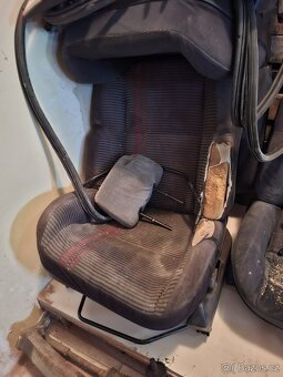 Renault 19 1,816V 99kw - 6