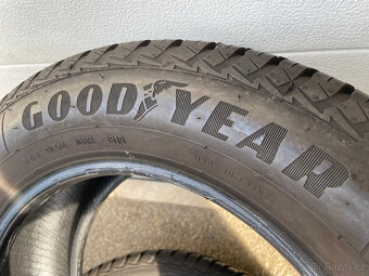 Goodyear Vector 4Seosons 215/60 R16 95V 2Ks celoroční - 6