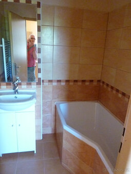 Pronájem 2+1 (65m2) se zahradou a parkováním. - 6