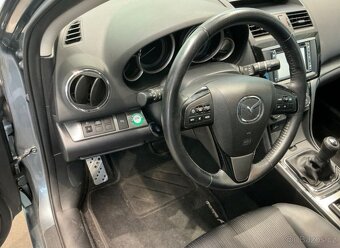 ► MAZDA 6 2.0i 114KW EXCLUSIVE 90TH SPORT - NAVI - 17" - 6