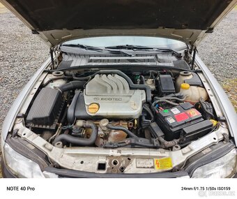 Opel Vectra 1.6i 16V - 6