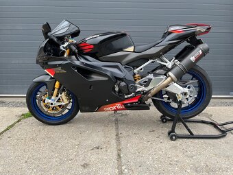 Aprilia RSV 1000R Factory - 6