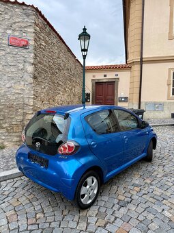 Toyota Aygo 1.0i 50kw koup.ČR Klima nová STK Serviska - 6