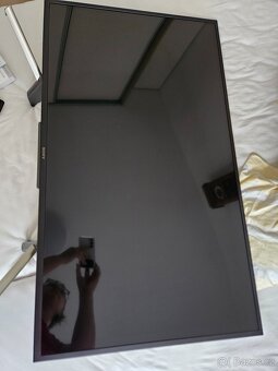 Sony Bravia 43" (108 cm) - 6
