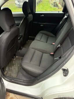 Volvo v50 - 6