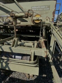 Bramborový kombajn Fortschritt E - 686 - 6