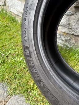 Pneu Michelin PS4 265/45 R19 - 6