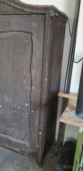 Prodám starožitnou skříň - 6