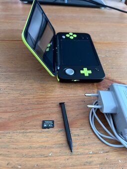 New Nintendo 2DS XL v super stavu včetně příslušenství - 6