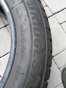 Bridgestone 205 60 17 93H zimní 7 mm - 6