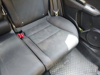 Honda Civic VIII (8g) Hatchback, 1,4 73kw - 6
