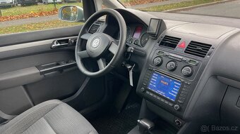Touran 2.0Tdi DSG Automat BiXenony Webasto Parktronik Zaves - 6