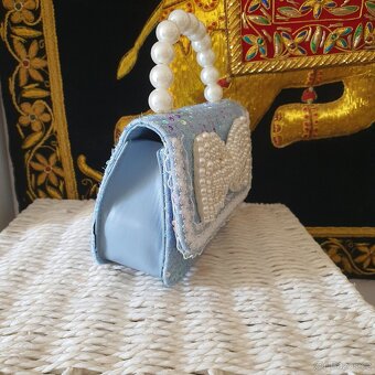 Světle modré elegantní dětské slavnostní šaty - 6