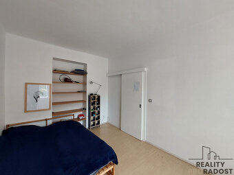 Pronájem bytu 2+KK, 47m2 + balkon 3m2, Praha 3, Biskupcova u - 6