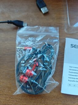 MP3 / MP4 přehrávač Sencor SFP 7716 vel. 16 GB - 6