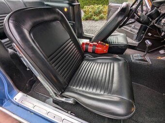 Ford Mustang Fastback - 6