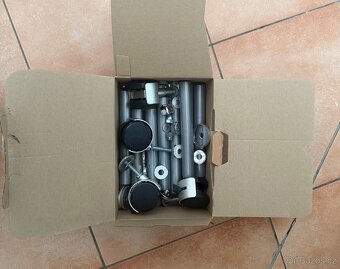 Skleněný konferenční stůl, 1cm tloušťka (těžký, bytelný stůl - 6