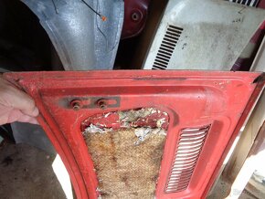 Škoda Garde zadni kapota bez děr na znaky original - 6