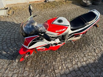 Suzuki gsx-r,gsxr 750 - 6