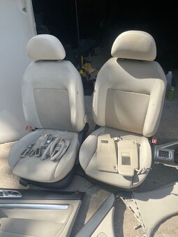 Škoda Superb 1 béžový interiér - 6