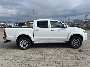 Toyota Hilux 3.0D-4D 4WD - 6