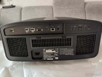 JVC DLA-N5B 4K HDR projektor - 6