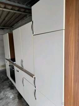 Moderní kuchyně se spotřebiči, 4580 - 6