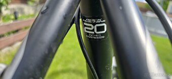 Prodam 2x Rock Machine Manhattan 70 - 6