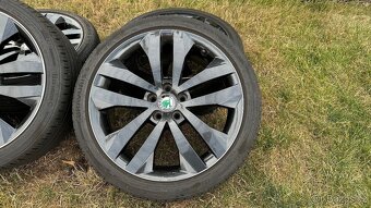 Originál letní alu Škoda Fabia 2 RS 205/40/17 - top stav - 6