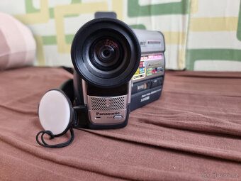 Panasonic S-VHS-C videokamera RS7 - 6