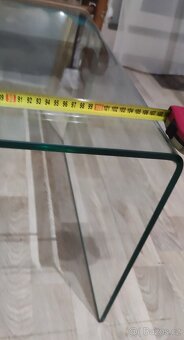 Skleněný konferenční stolek - 6