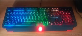 Stolní počítač - 6