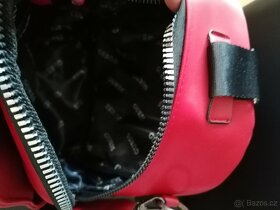 Červený batůžek /kabelka - 6