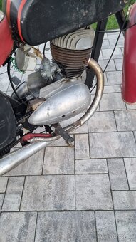 Jawa 250/592 BEZ T.P. ROK 1969 s hranatou nádrží - 6