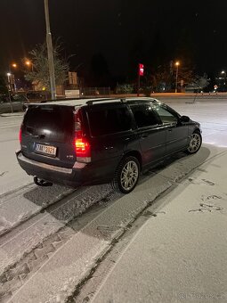 Volvo V70 2.4i 123kw - 6